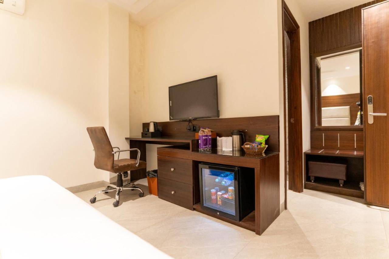 Hotel Smily Ludhiana Ngoại thất bức ảnh